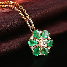 Temperament Entry Lux Emerald Flower-shaped Colored Gems Pendant